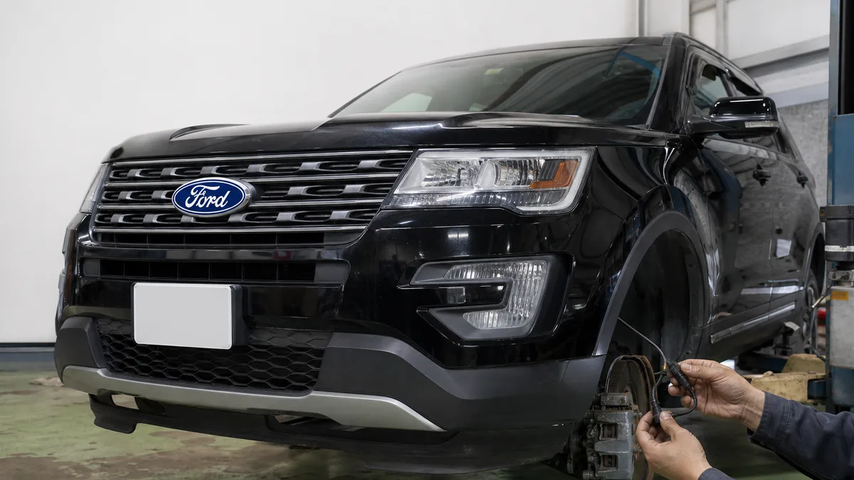 Ford Ford ABS警告灯が点いたら？原因・緊急度・対処法まとめ